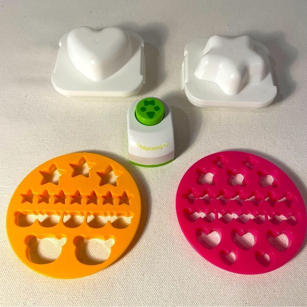 Rice mold and seaweed punch set kids lunch bento box lunch